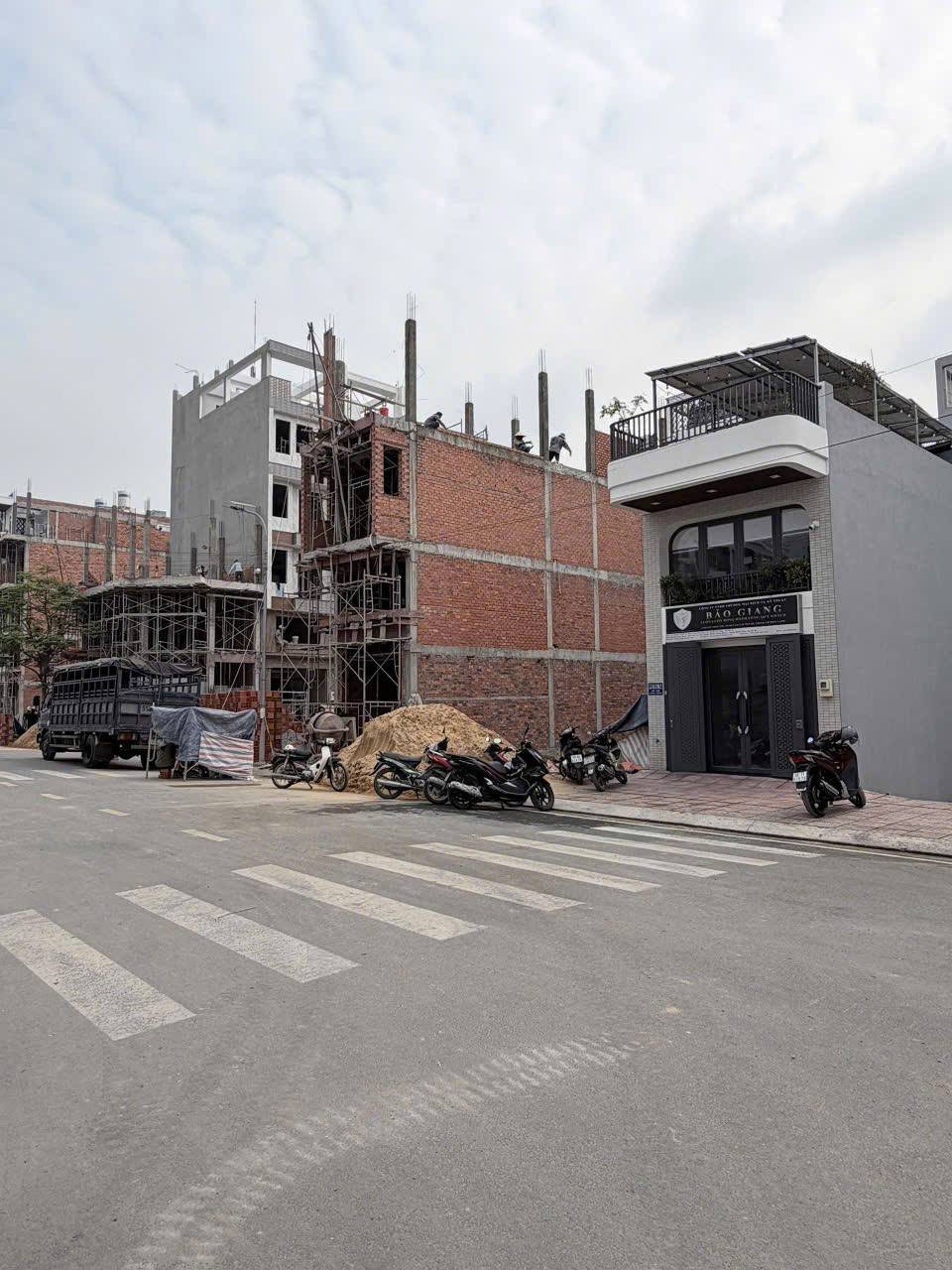 Đất đẹp diện tích lớn mặt tiền đường Tây Lân - Ảnh 3