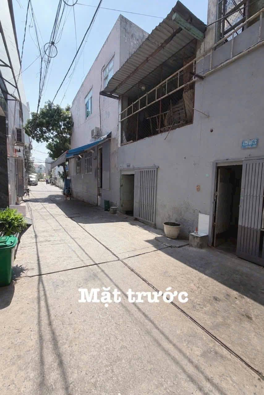Nhà hẻm 429 Chiến lược